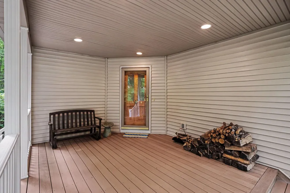 3334 Clearview Lane Saugatuck, MI 49453