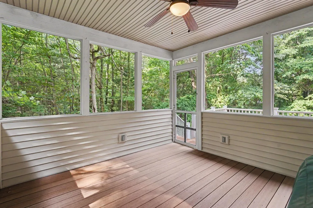 3334 Clearview Lane Saugatuck, MI 49453