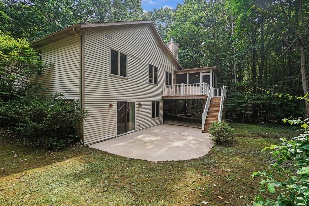 3334 Clearview Lane Saugatuck, MI 49453