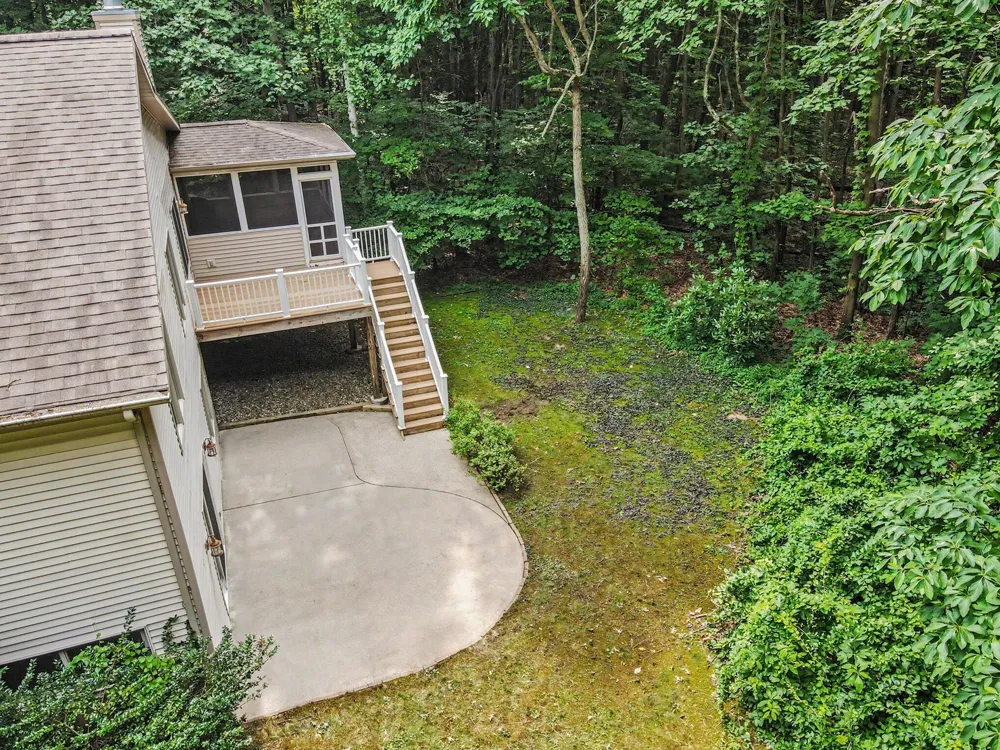 3334 Clearview Lane Saugatuck, MI 49453