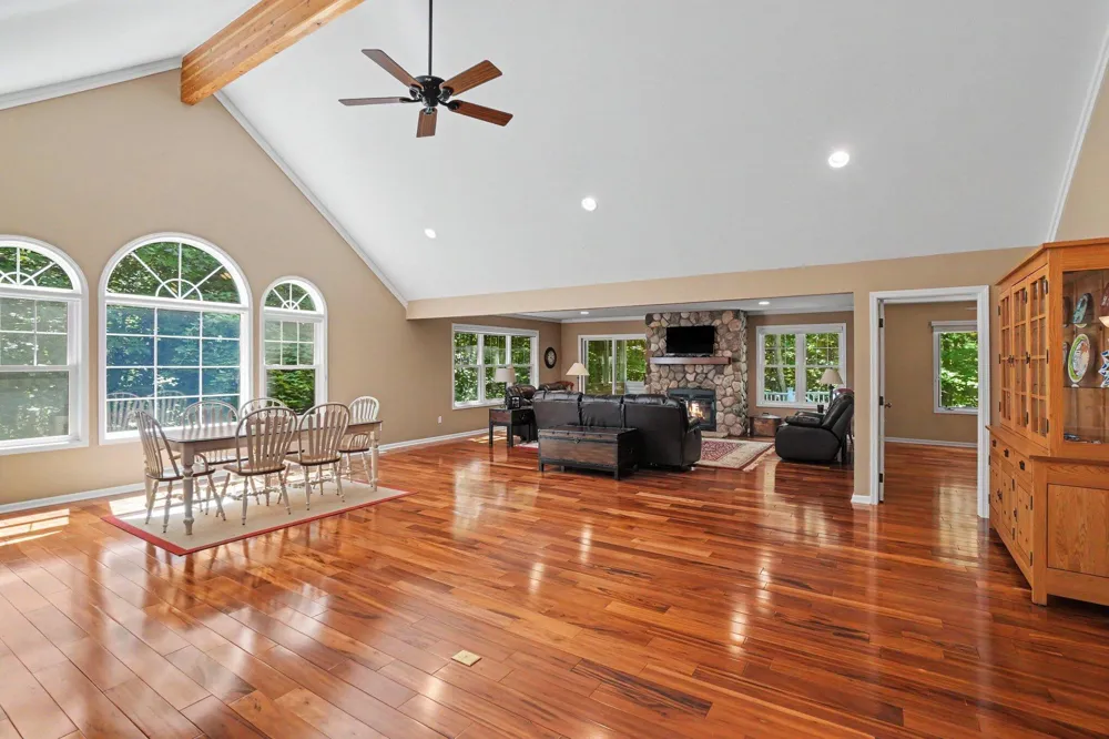 3334 Clearview Lane Saugatuck, MI 49453