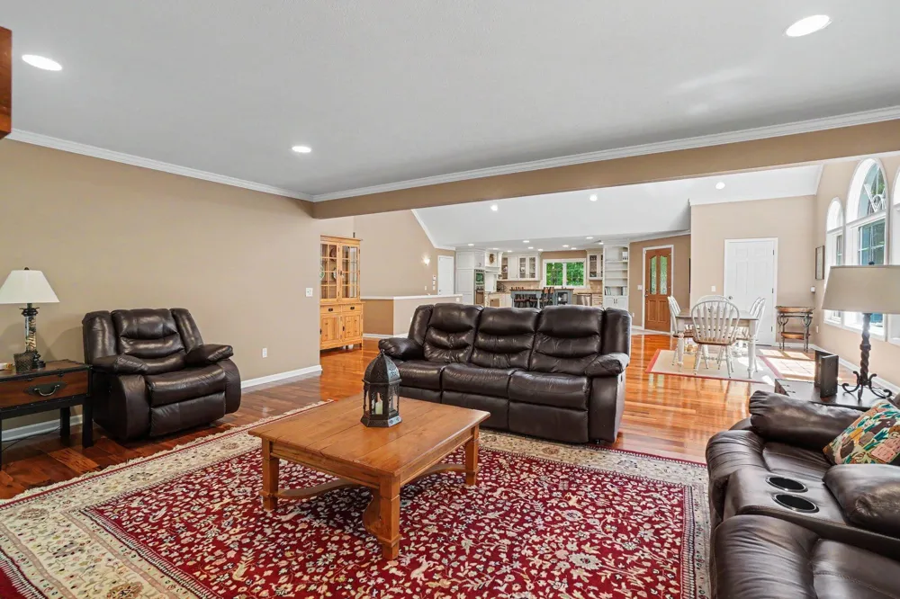 3334 Clearview Lane Saugatuck, MI 49453