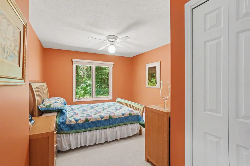 3334 Clearview Lane Saugatuck, MI 49453