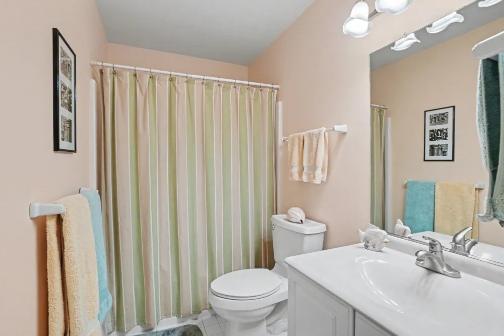 3334 Clearview Lane Saugatuck, MI 49453
