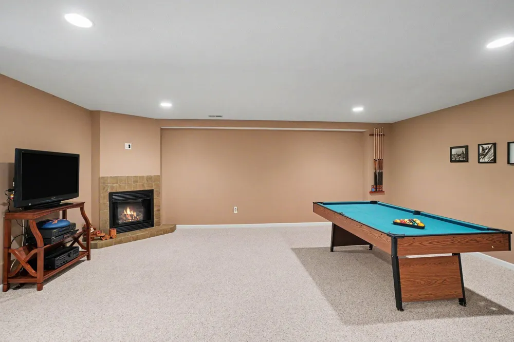 3334 Clearview Lane Saugatuck, MI 49453