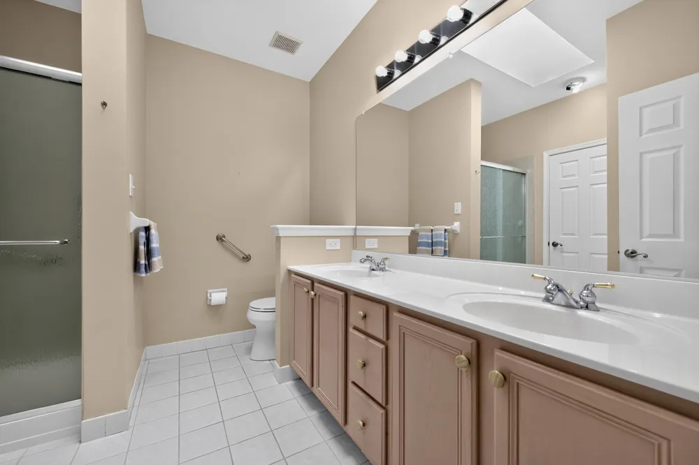 2105 WHITE FOX WAY Glen Mills, PA 19342
