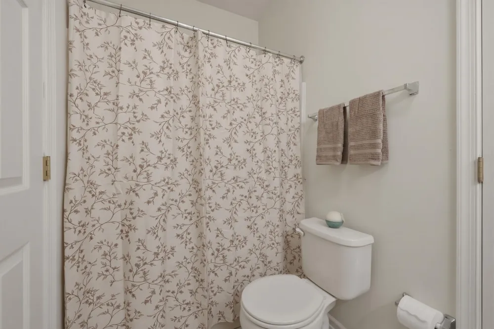 2105 WHITE FOX WAY Glen Mills, PA 19342
