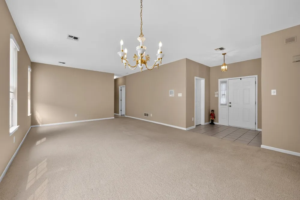 2105 WHITE FOX WAY Glen Mills, PA 19342
