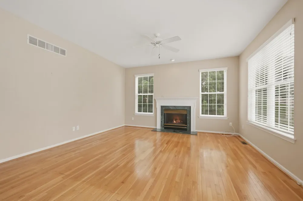2105 WHITE FOX WAY Glen Mills, PA 19342