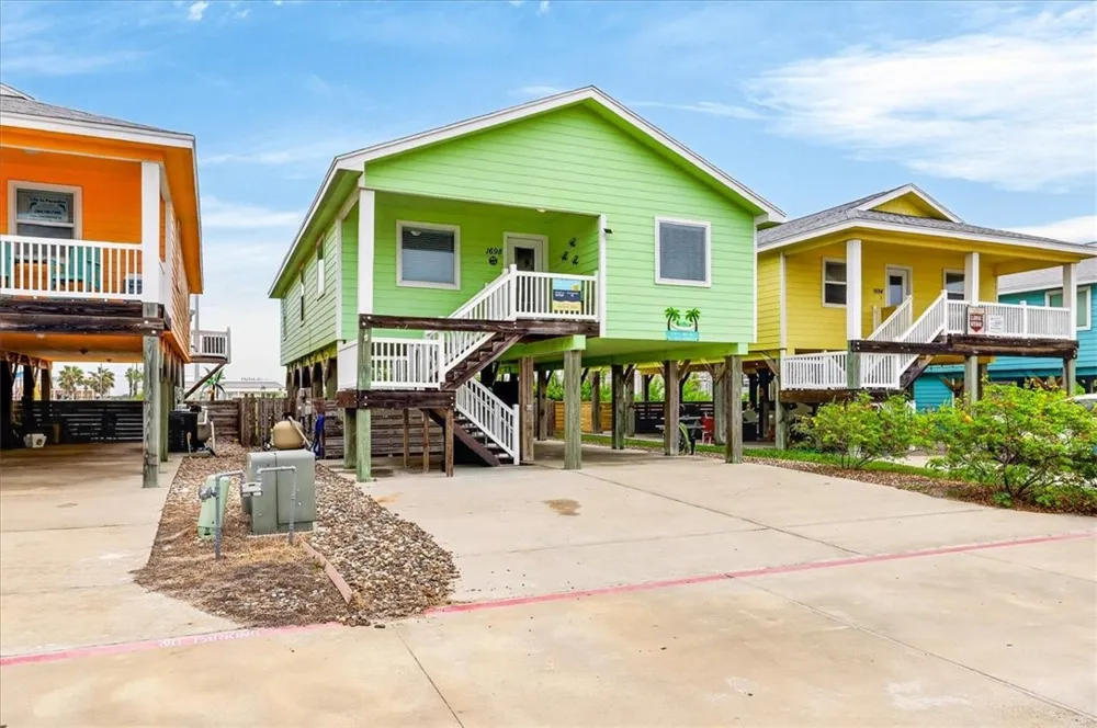 1698 Fishermans Cove Port Aransas, TX 78373