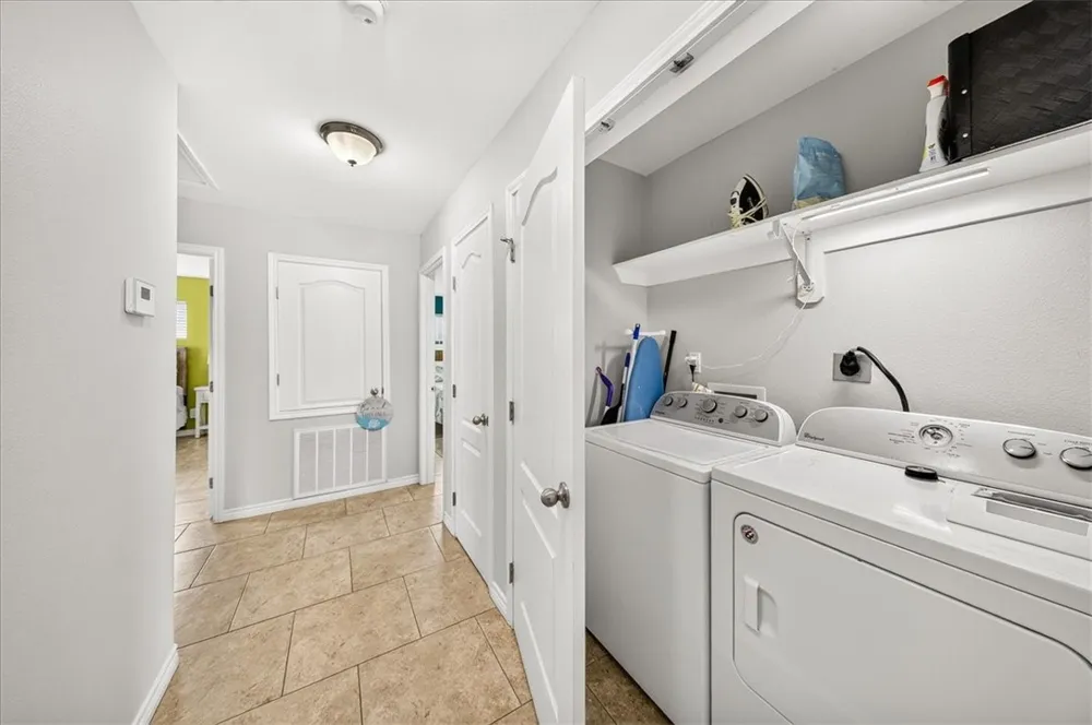 1698 Fishermans Cove Port Aransas, TX 78373