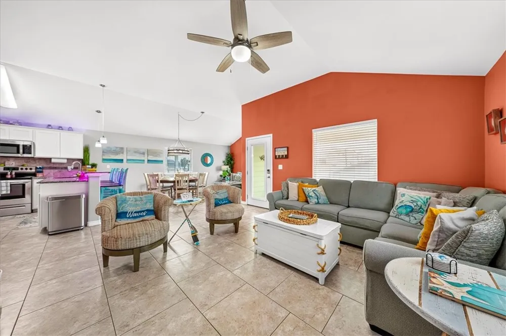 1698 Fishermans Cove Port Aransas, TX 78373