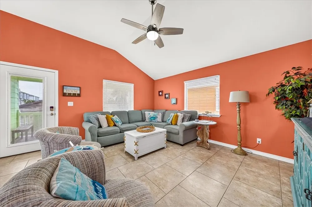 1698 Fishermans Cove Port Aransas, TX 78373