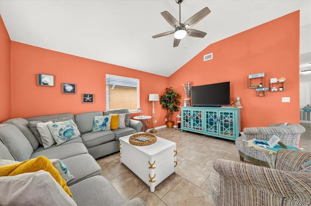 1698 Fishermans Cove Port Aransas, TX 78373