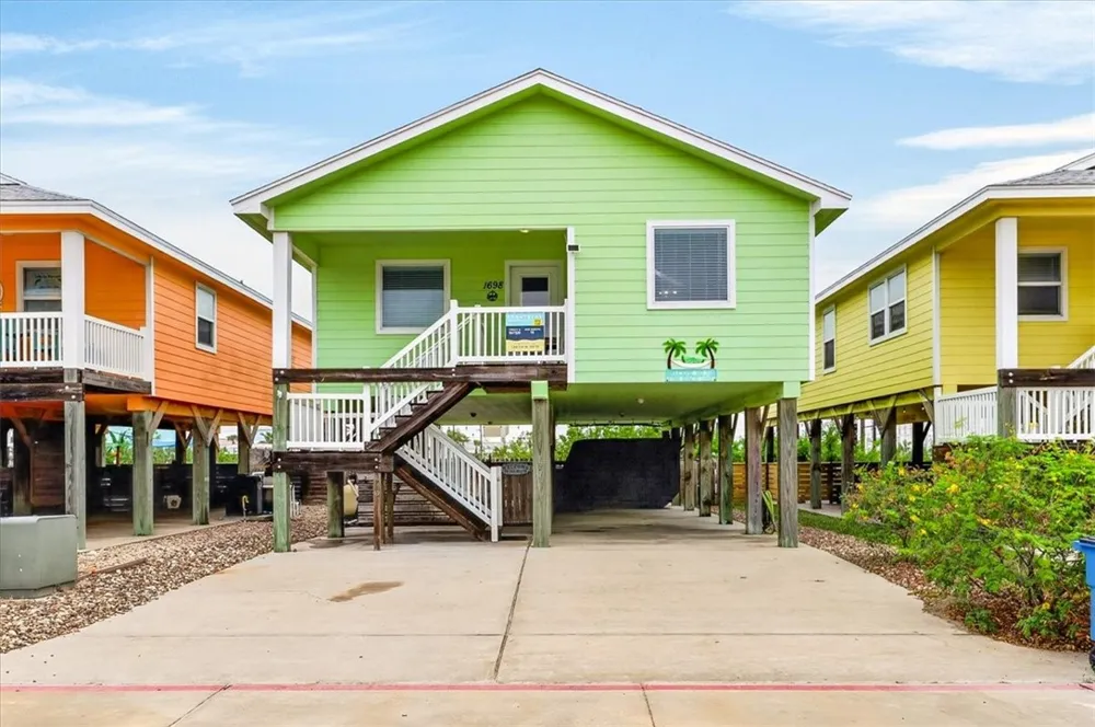 1698 Fishermans Cove Port Aransas, TX 78373