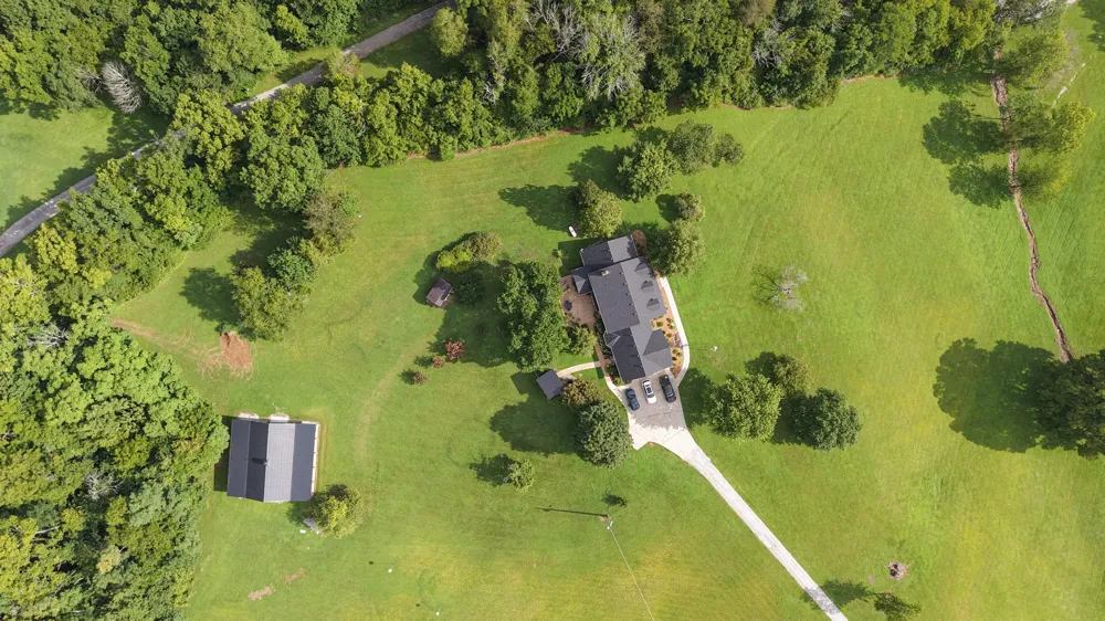 1015 Latti Reese Rd Hartsville, TN 37074