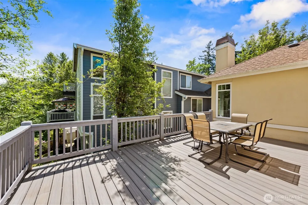 8816 140th Avenue SE Newcastle, WA 98059
