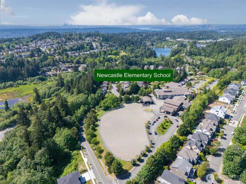 8816 140th Avenue SE Newcastle, WA 98059
