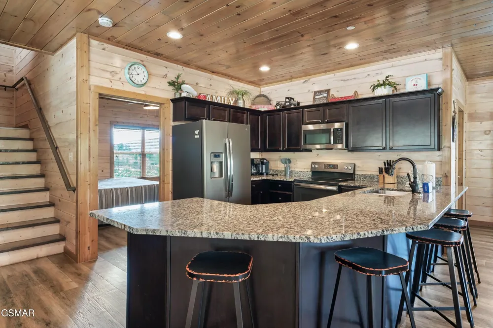 1129 Cove Falls Way Pigeon Forge, TN 37863