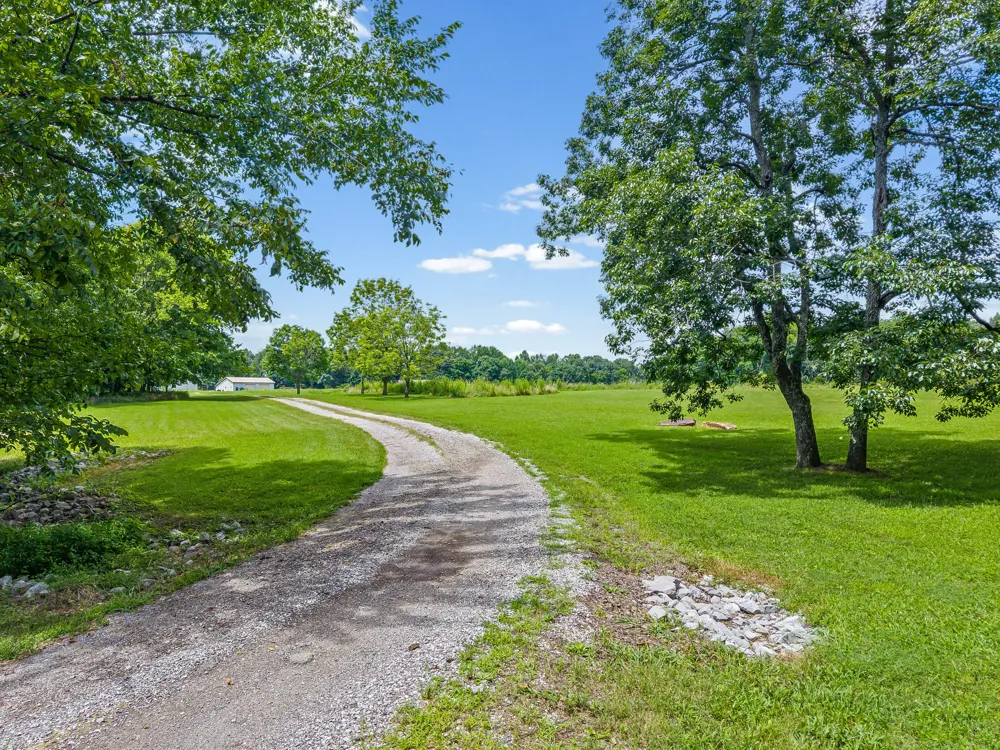3055 Quisenberry Ln Hopkinsville, KY 42240