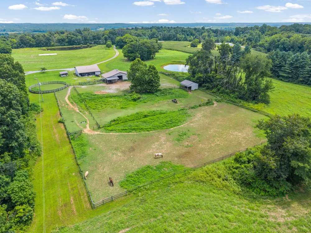 3055 Quisenberry Ln Hopkinsville, KY 42240