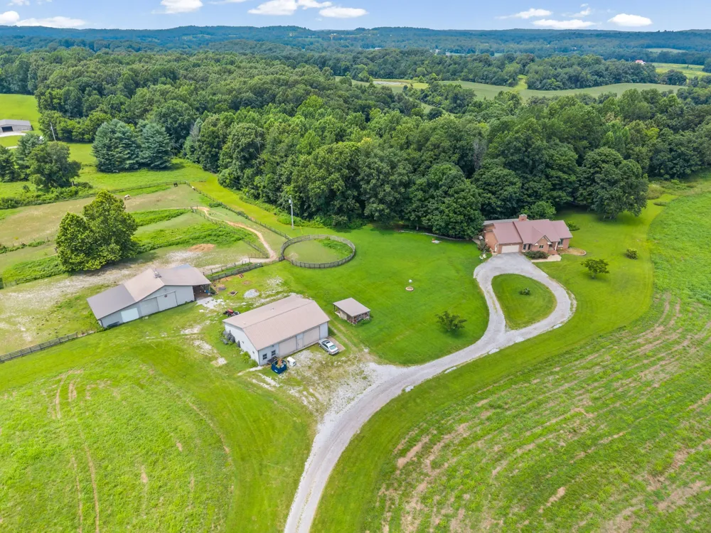 3055 Quisenberry Ln Hopkinsville, KY 42240