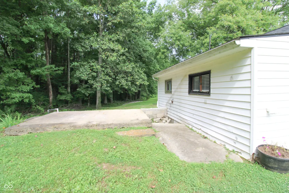 1333 W County Road 700 S Versailles, IN 47042