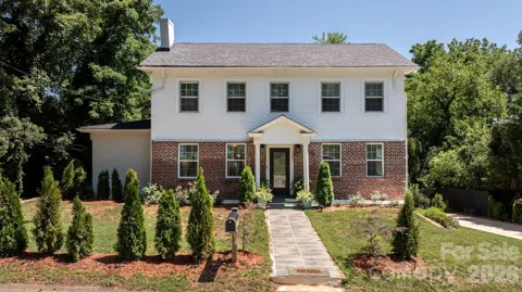 1407 Mimosa Lane NW