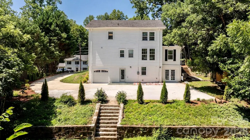 1407 Mimosa Lane NW Lenoir, NC 28645