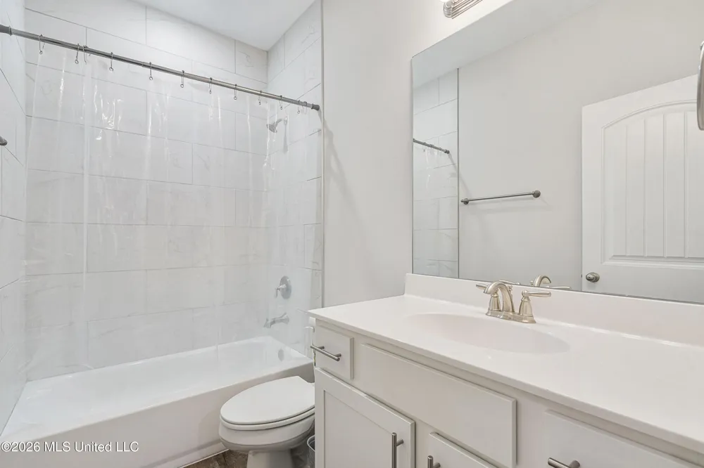 9073 S Lakeside Circle Walls, MS 38680