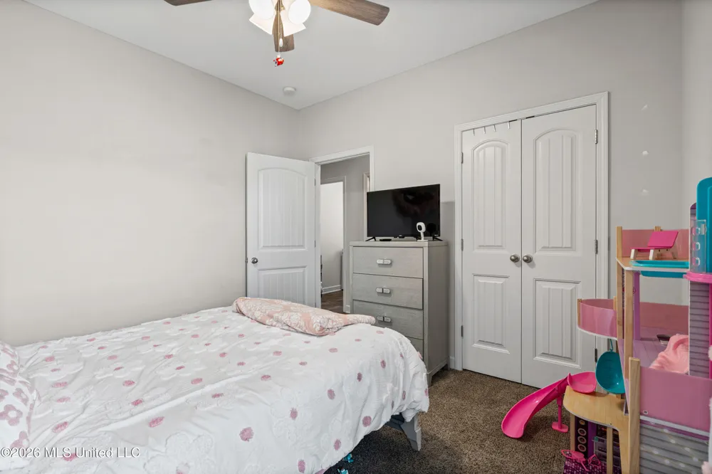 9073 S Lakeside Circle Walls, MS 38680
