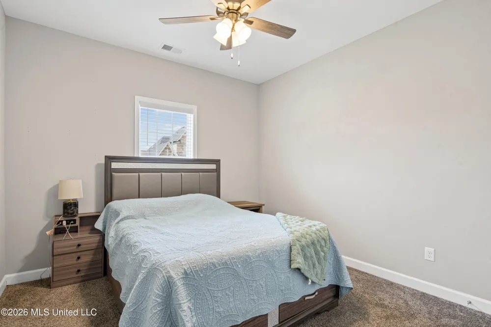 9073 S Lakeside Circle Walls, MS 38680