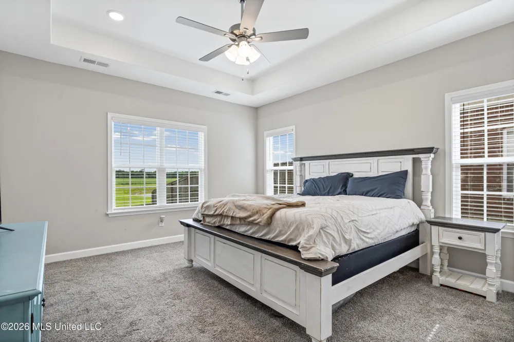 9073 S Lakeside Circle Walls, MS 38680