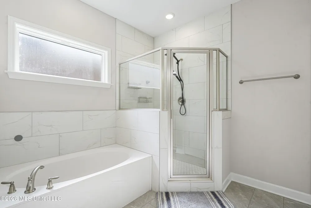 9073 S Lakeside Circle Walls, MS 38680