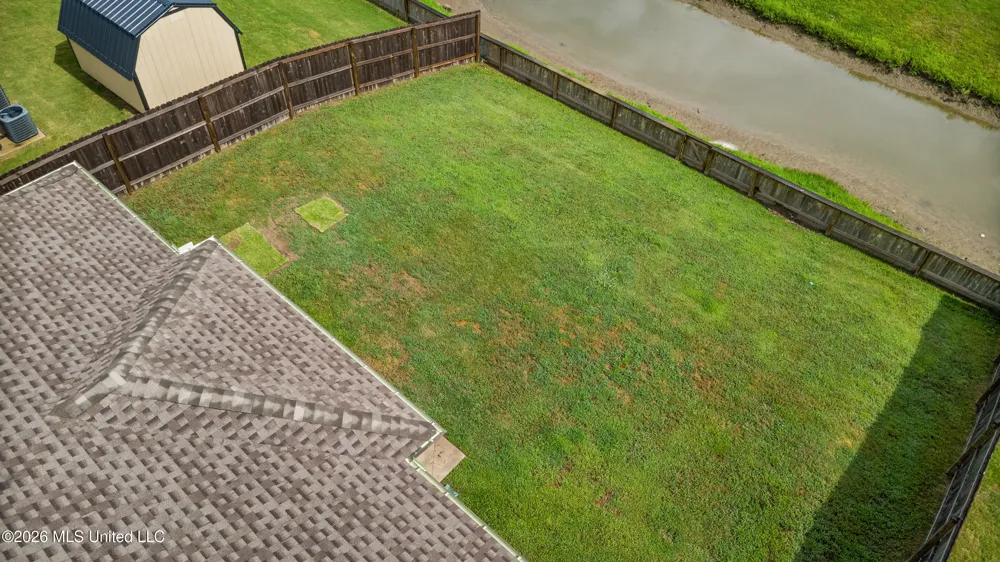 9073 S Lakeside Circle Walls, MS 38680