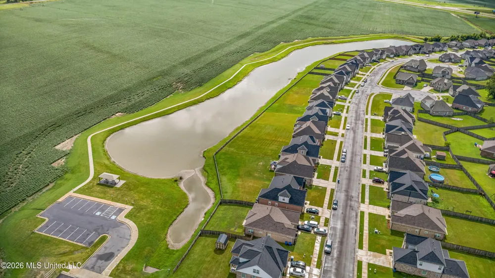 9073 S Lakeside Circle Walls, MS 38680