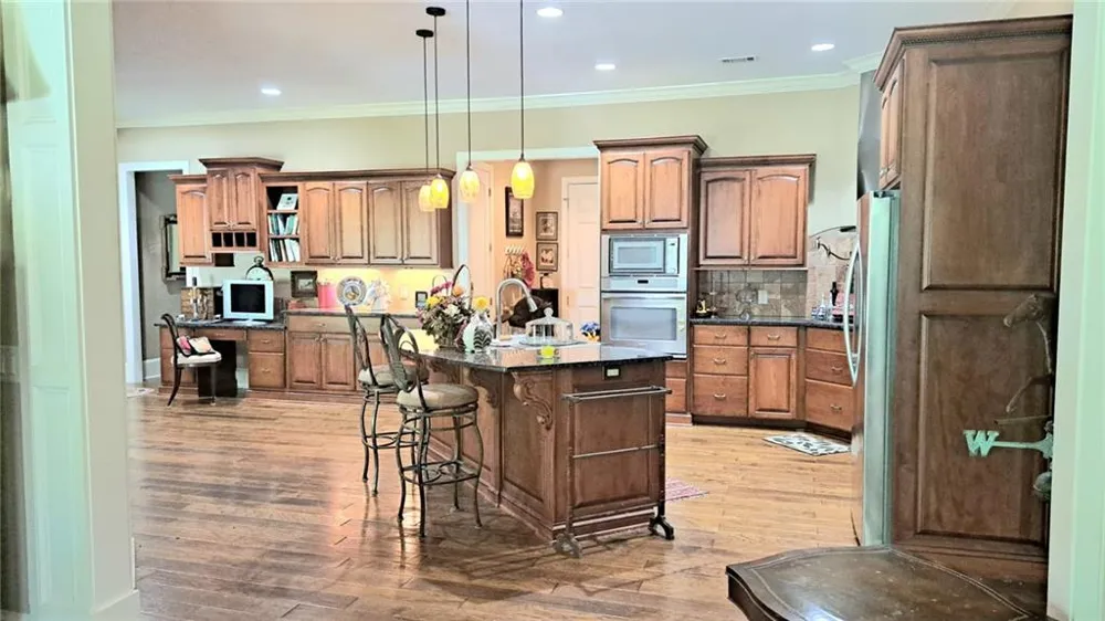 285 Pine Drive Pine Mountain, GA 31822