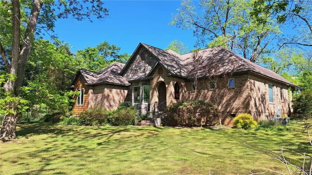 285 Pine Drive Pine Mountain, GA 31822