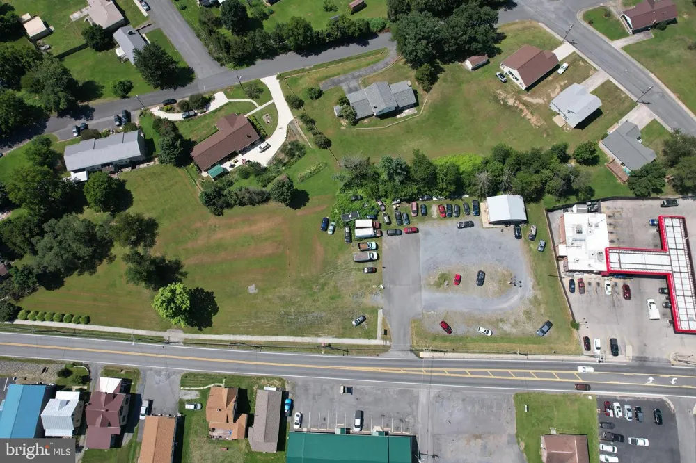 421 KEYSER AVENUE Petersburg, WV 26847