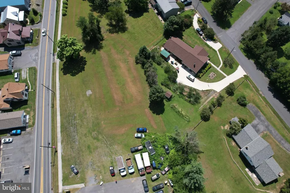 421 KEYSER AVENUE Petersburg, WV 26847