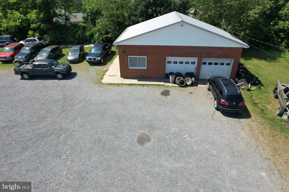 421 KEYSER AVENUE Petersburg, WV 26847