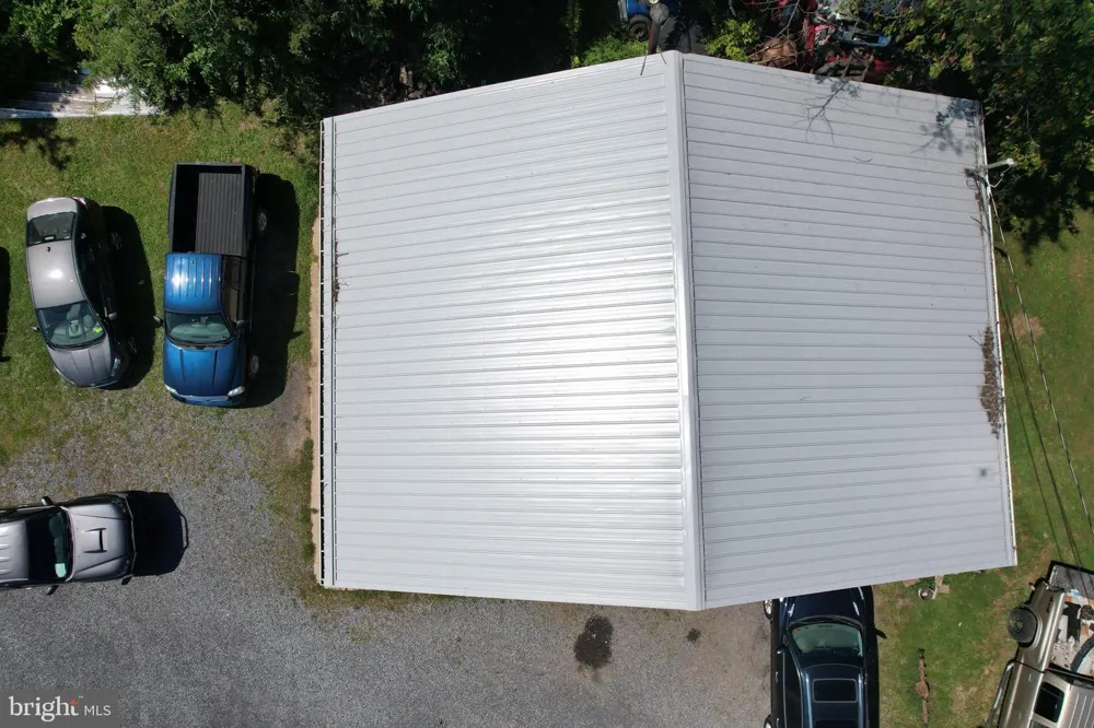 421 KEYSER AVENUE Petersburg, WV 26847