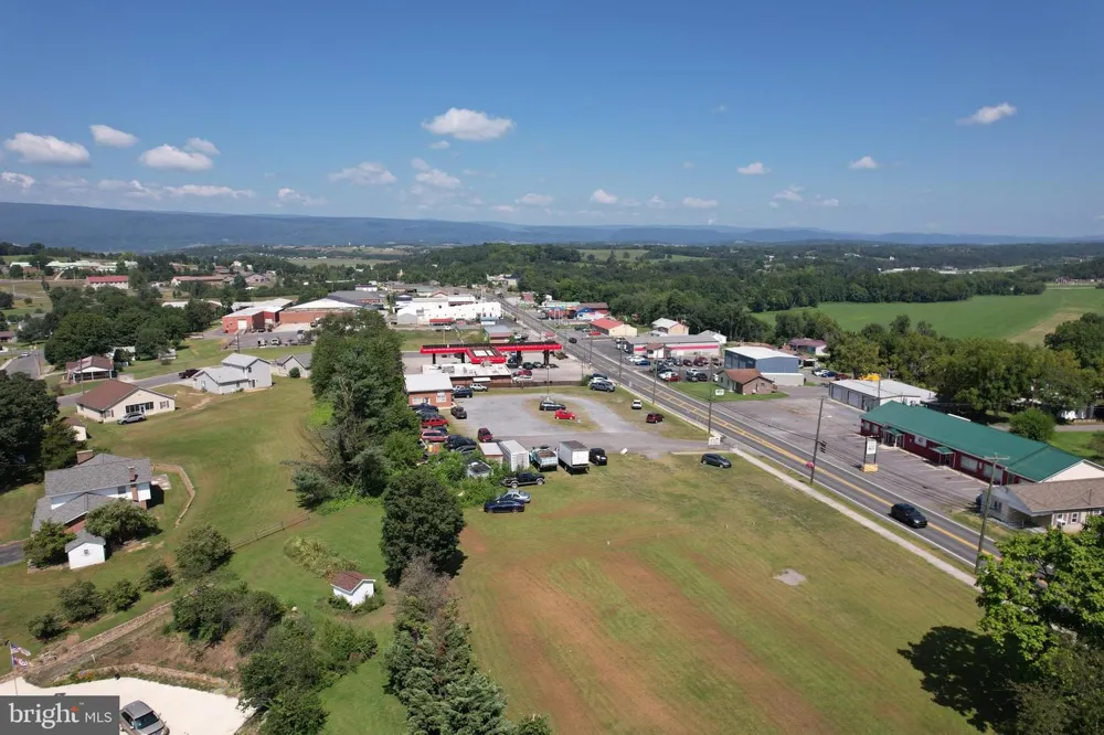 421 KEYSER AVENUE Petersburg, WV 26847