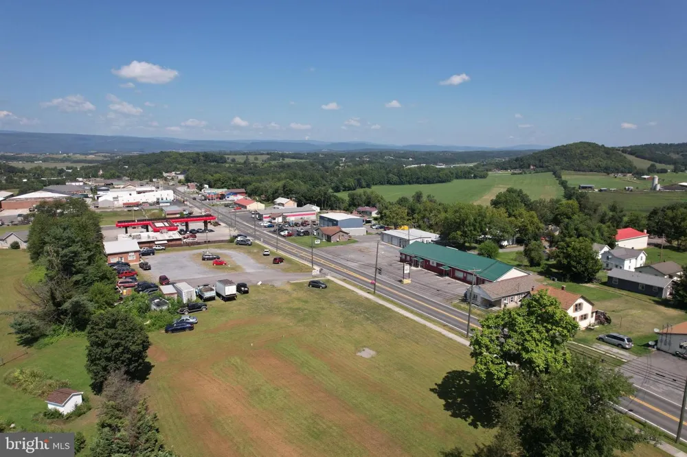 421 KEYSER AVENUE Petersburg, WV 26847