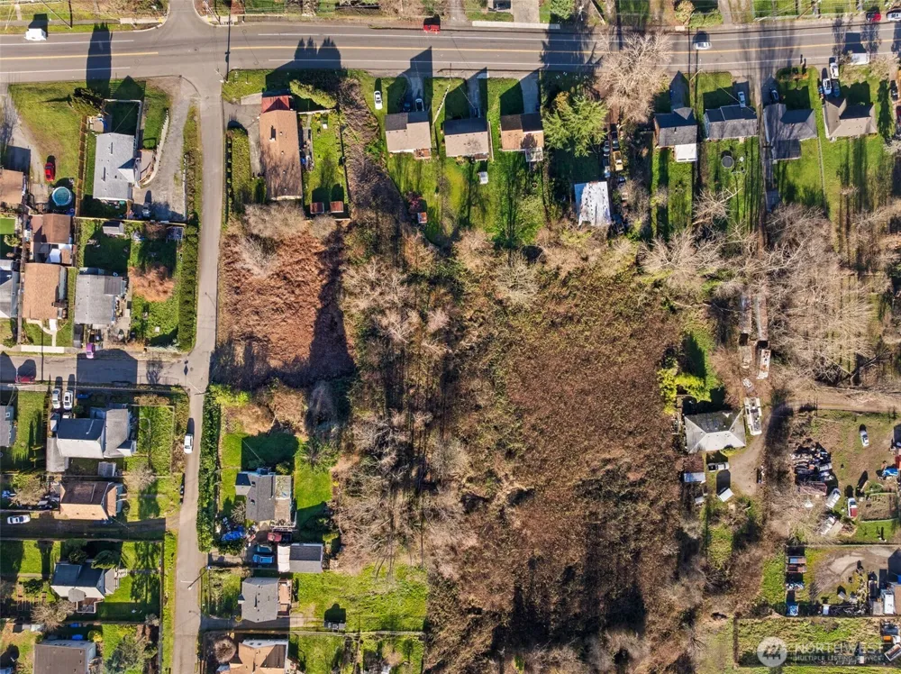 1403 E Lennox Tacoma, WA 98404