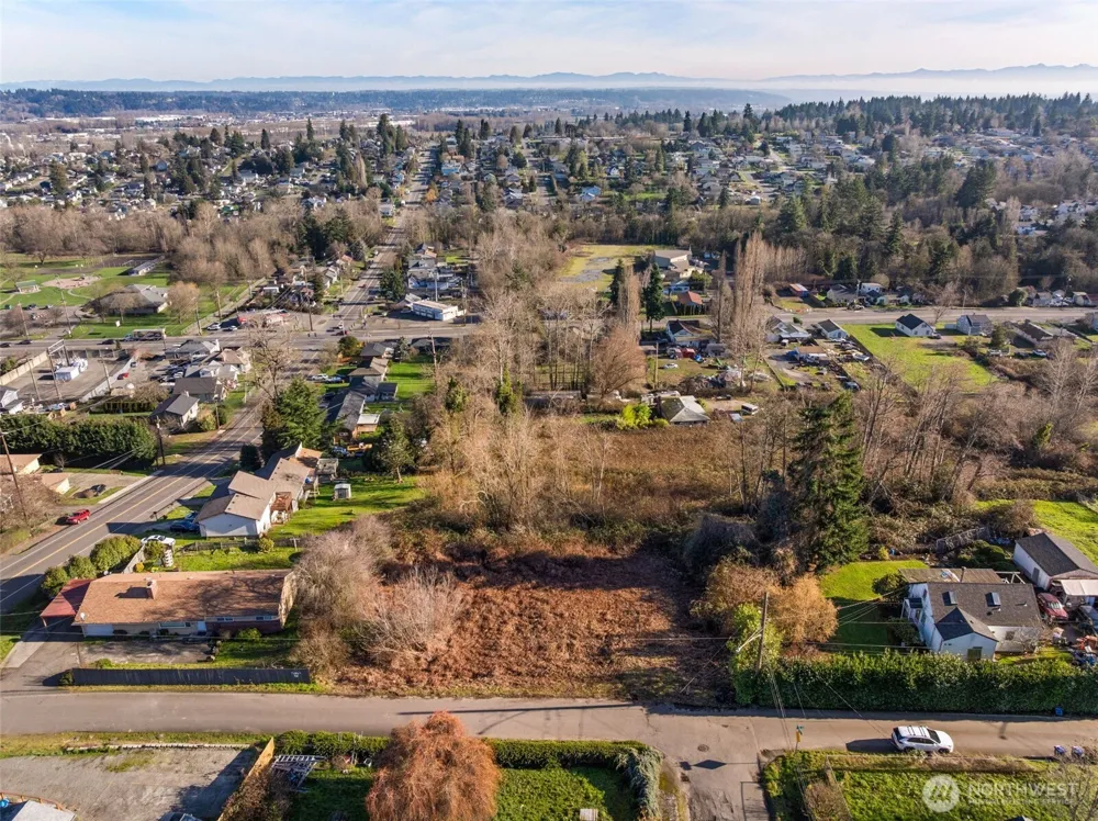 1403 E Lennox Tacoma, WA 98404