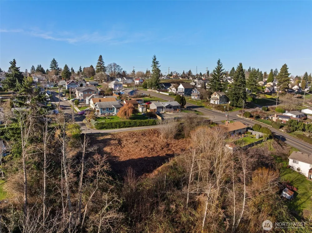 1403 E Lennox Tacoma, WA 98404