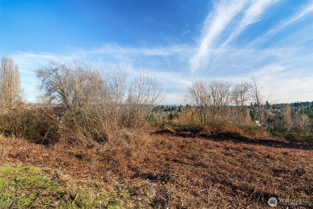 1403 E Lennox Tacoma, WA 98404