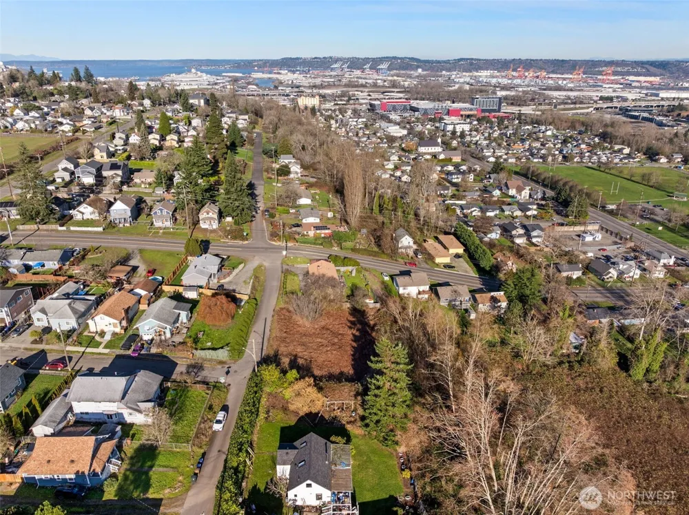 1403 E Lennox Tacoma, WA 98404