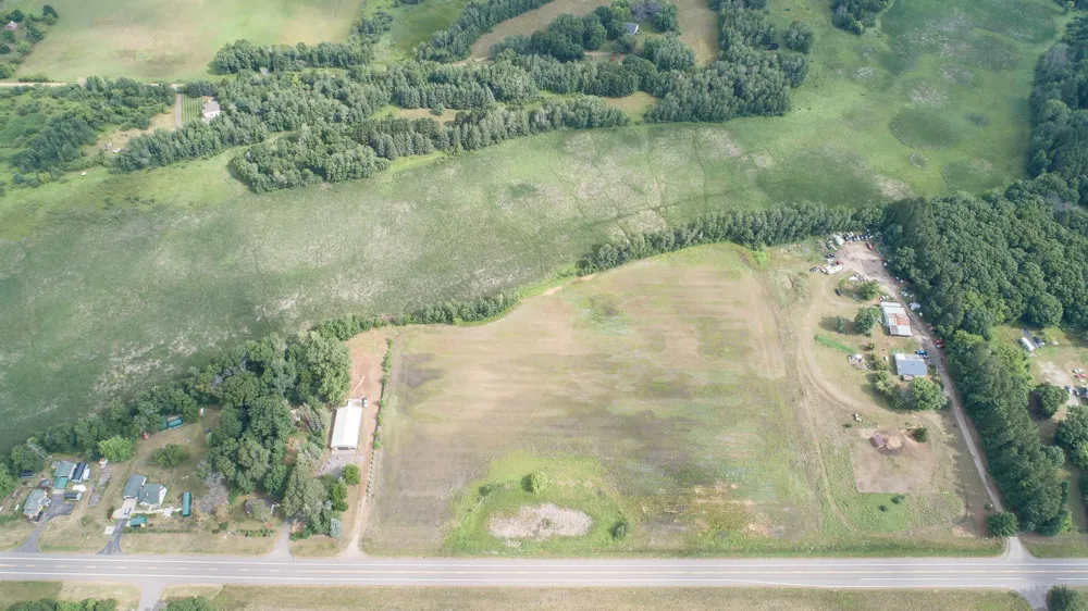 2815 269th Avenue NE Isanti, MN 55040